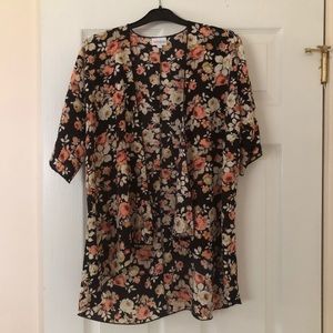 Lularoe Bianka floral kimono, size 3